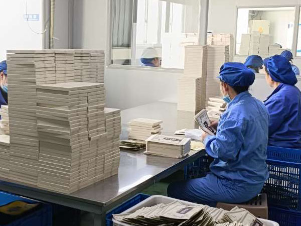 貼牌膏藥工廠加工生產膏藥對于膏藥布有哪些講究 貼牌膏藥工廠加工生產膏藥對于膏藥布有哪些講究